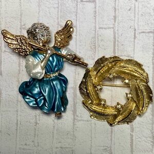 Vintage Brooch Pair